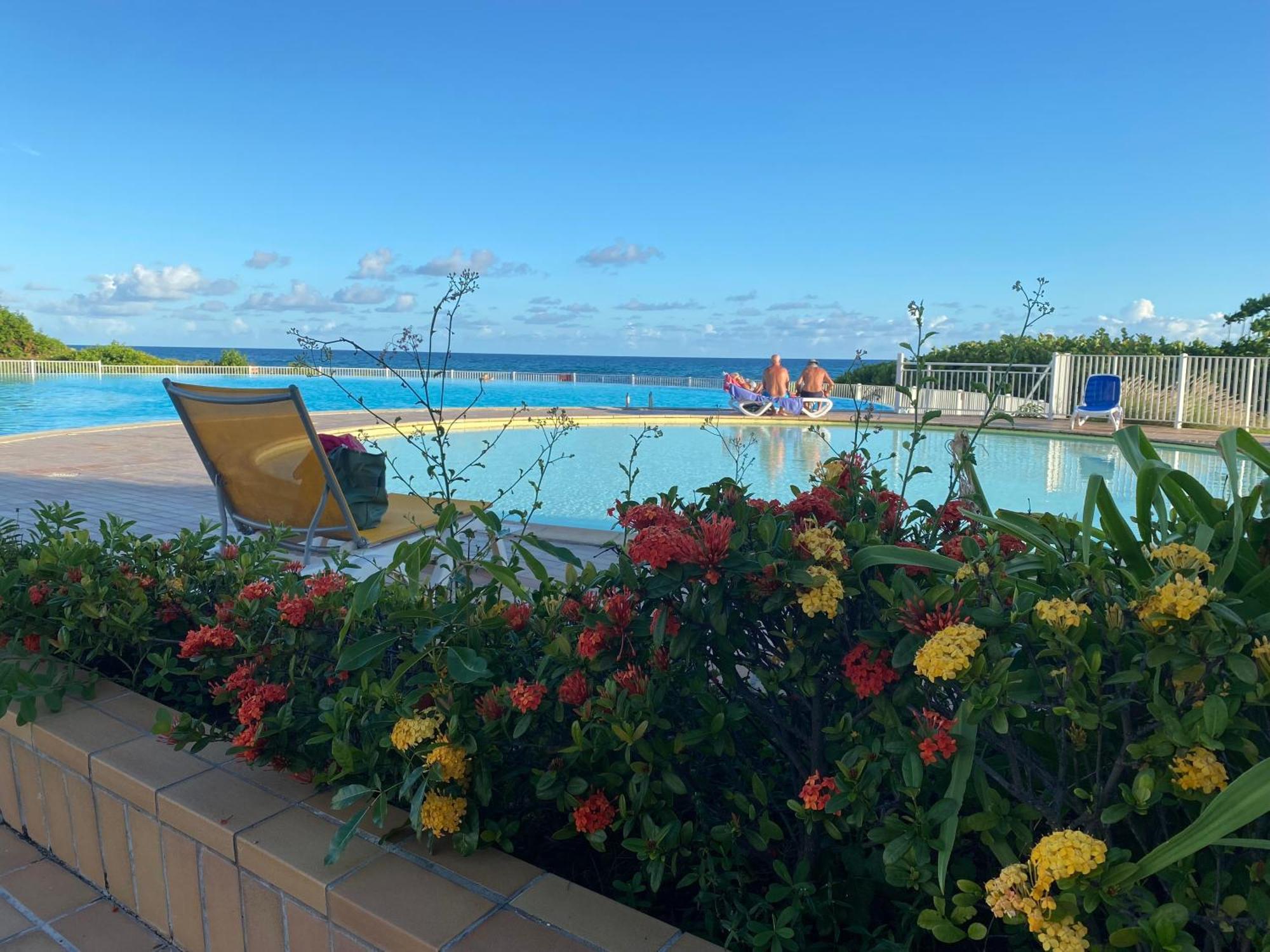 Ti Kaz Emeraude - Mer, Soleil Et Sable Fin, Piscine Et Tennis Saint-Francois  Dış mekan fotoğraf
